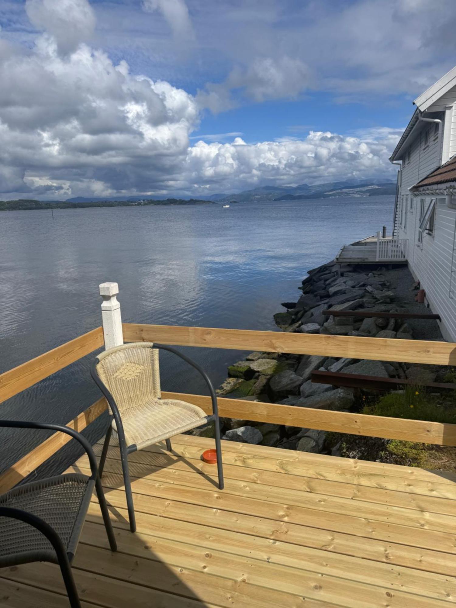 Sjoberg Hotell Og Ferie Leiligheter Osthusvik ภายนอก รูปภาพ