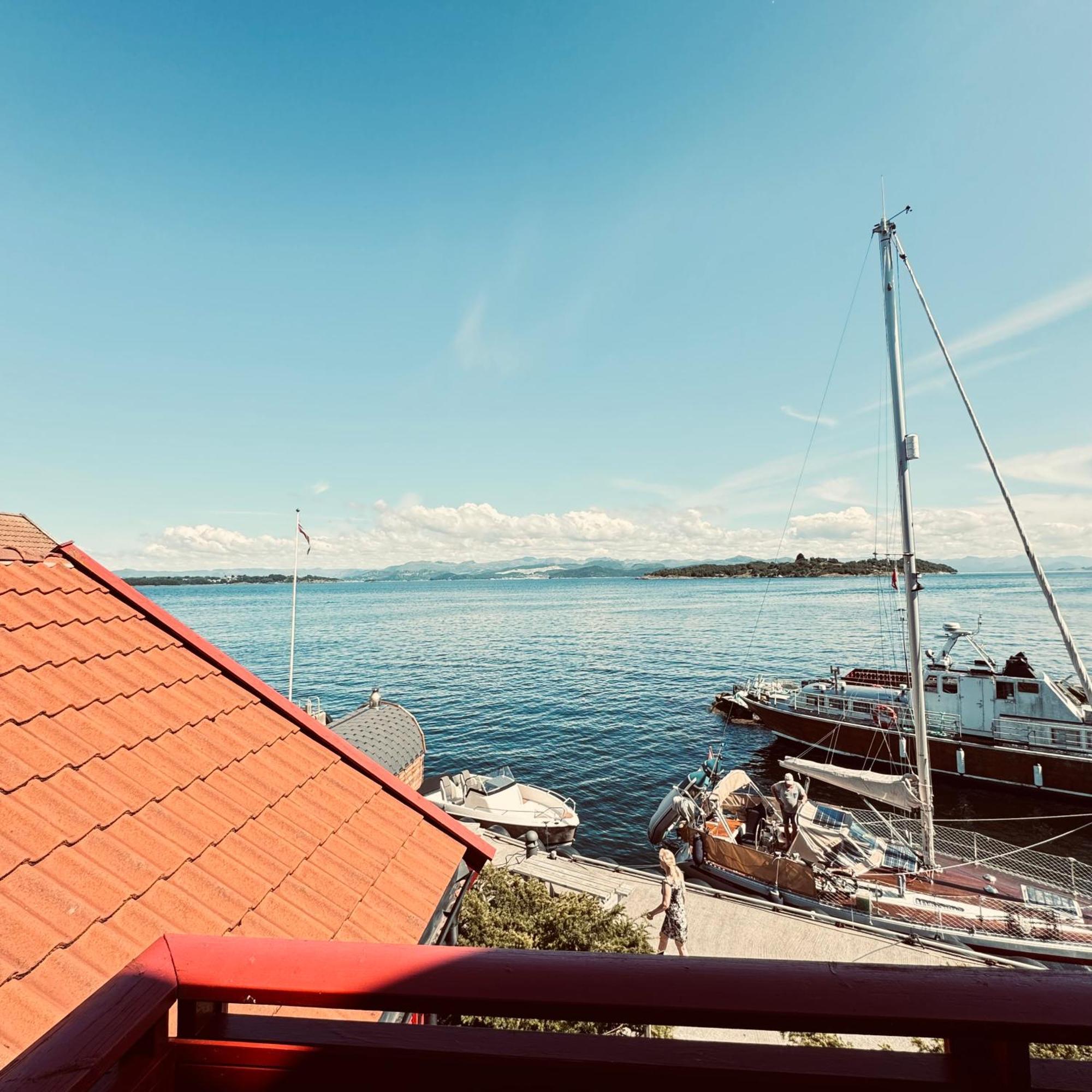 Sjoberg Hotell Og Ferie Leiligheter Osthusvik ภายนอก รูปภาพ