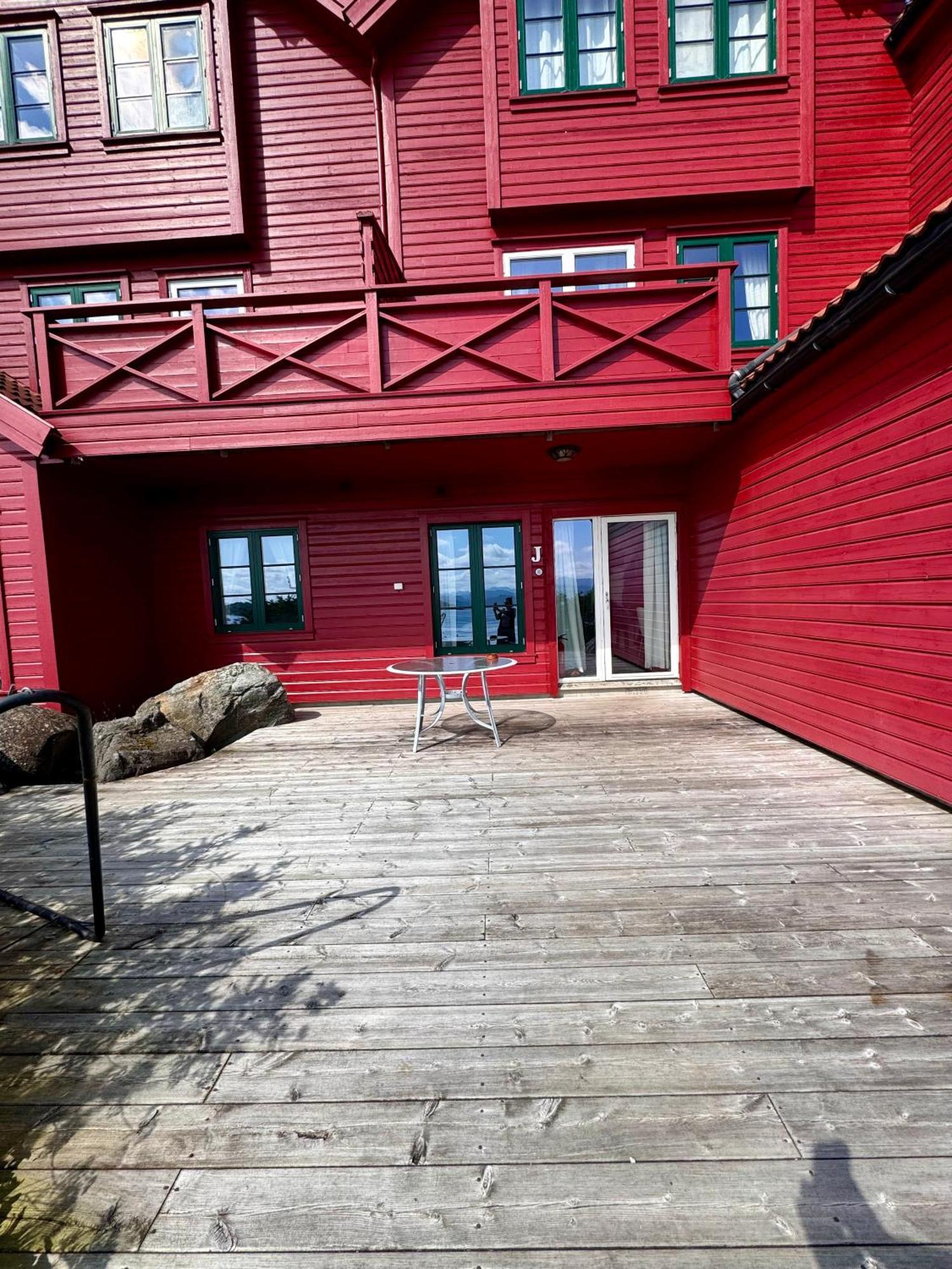 Sjoberg Hotell Og Ferie Leiligheter Osthusvik ภายนอก รูปภาพ