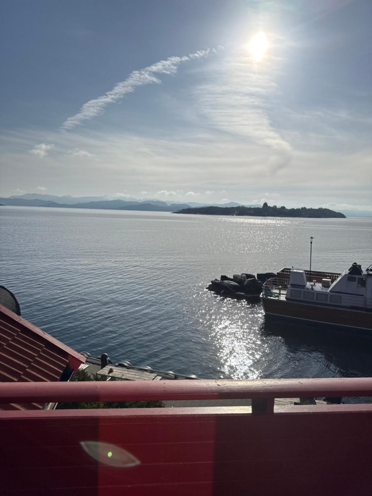 Sjoberg Hotell Og Ferie Leiligheter Osthusvik ภายนอก รูปภาพ