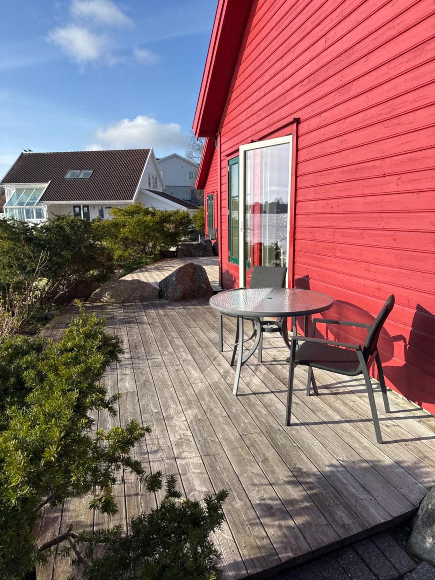 Sjoberg Hotell Og Ferie Leiligheter Osthusvik ภายนอก รูปภาพ